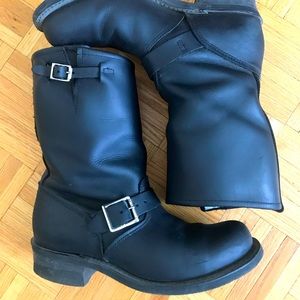 Frye Engineer Boot 12r mid-calf
